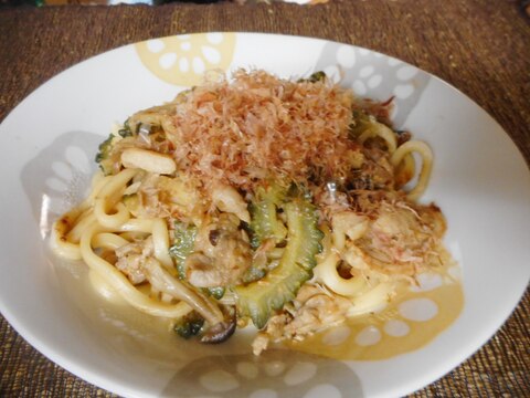 豚肉とゴーヤの味噌焼うどん